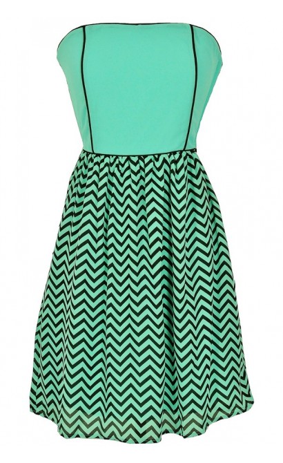 Wavelengths Chevron Contrast Dress in Mint